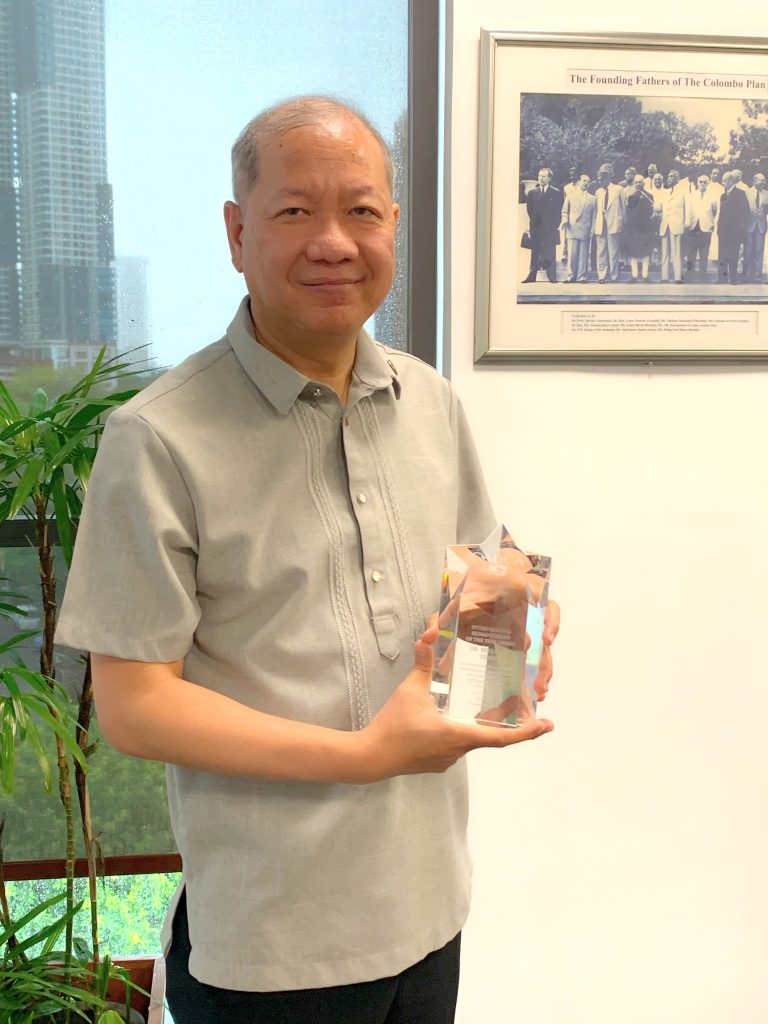 The Colombo Plan’s 8th Secretary-General, Dr Benjamin P. Reyes awarded ‘International Humanitarian of the Year’ by CADCA